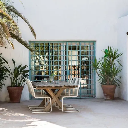 Important Group Bd461 5 Bedroomed Villa Bitez
