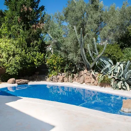 Villa Important Group Bd461 5 Bedroomed *
