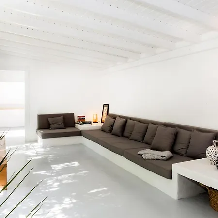 Important Group Bd461 5 Bedroomed Villa